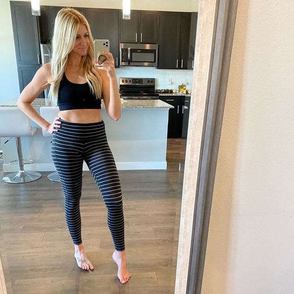 Athleta Pants - Athleta leggings